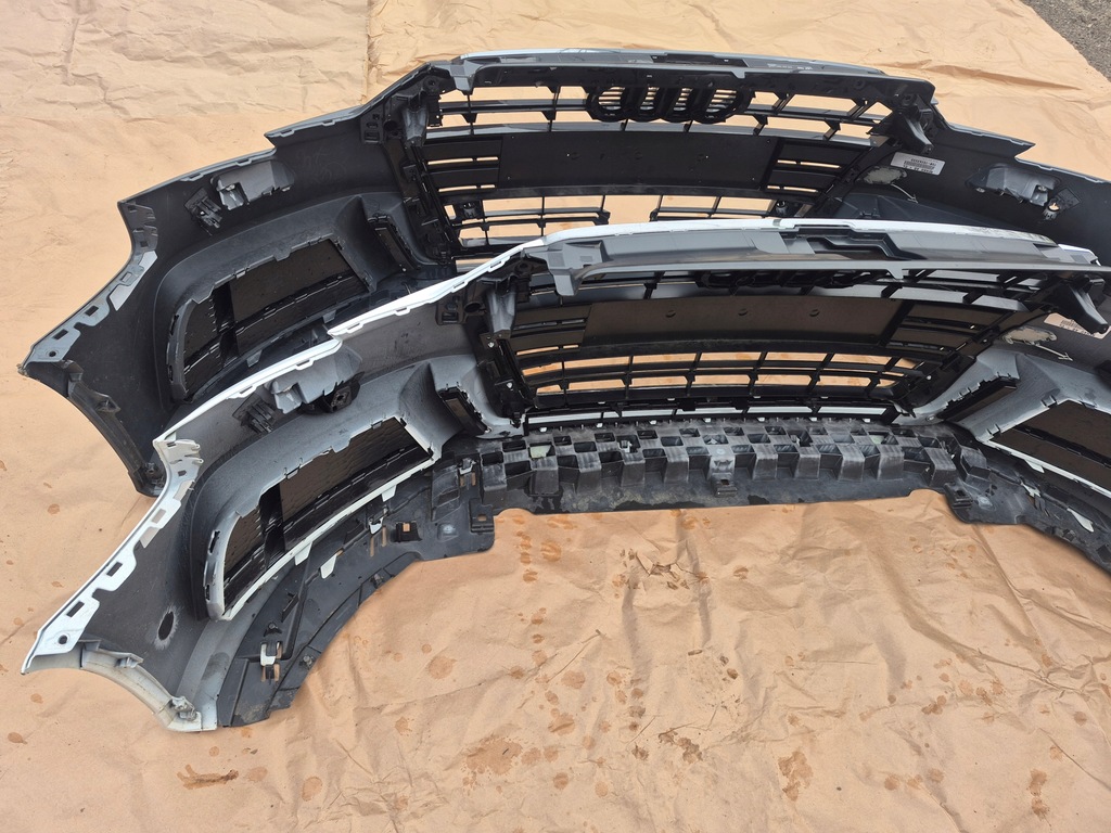 фото №8, Бампер перед audi a3 lift sedan 8v5807437ab 8v3807437am хетчбек