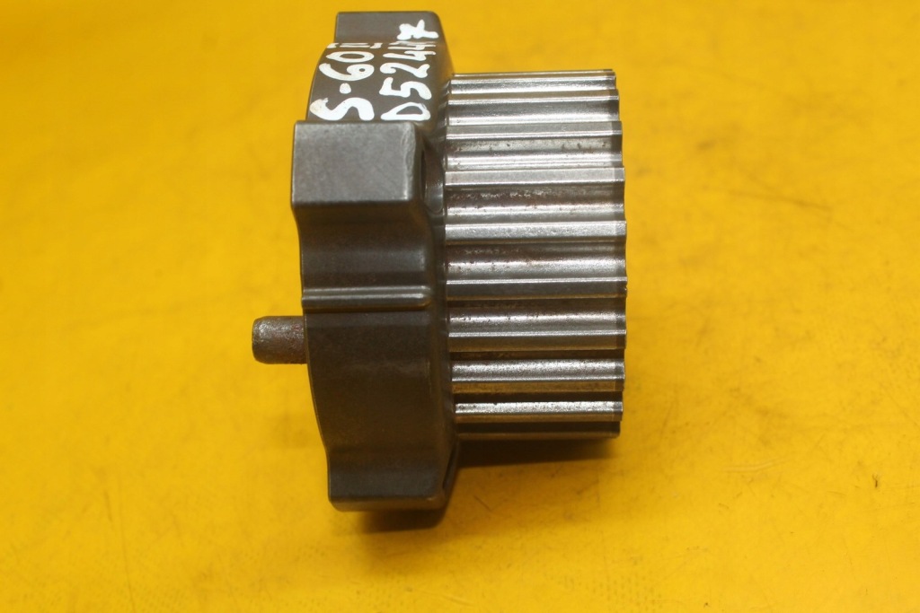 фото №12, Колесо зубчатое распределительного вала volvo s60 ii v60 2.4 bit d5244t17 30777171