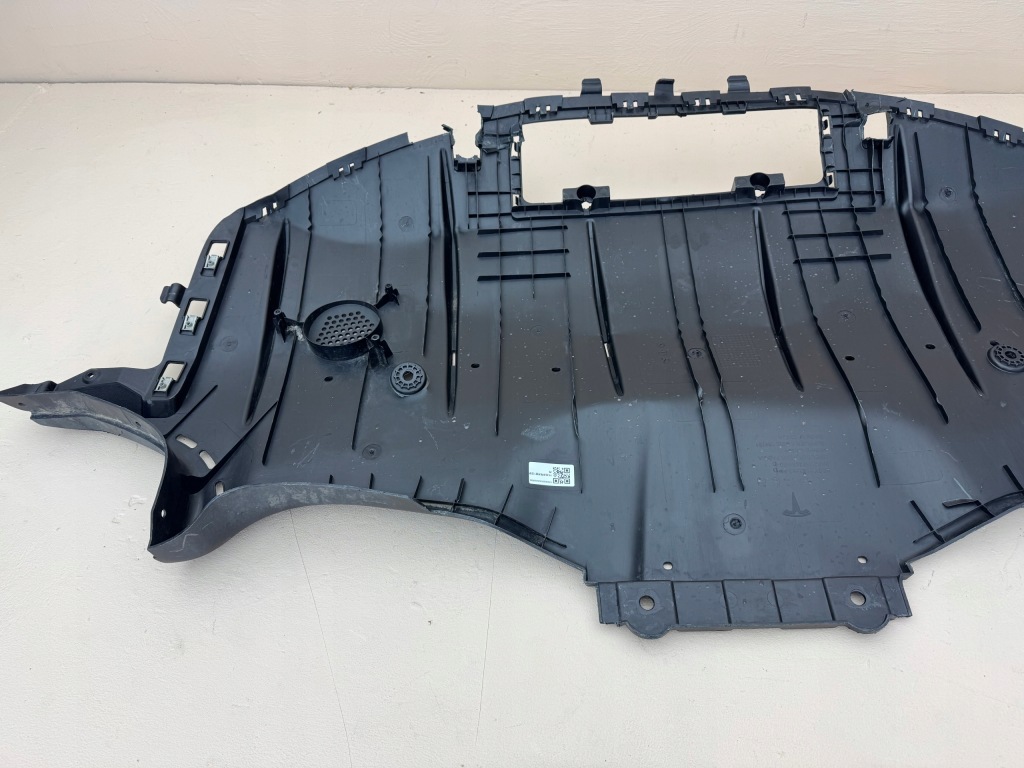 Tesla model 3 3 24r- підлога накладка двигуна бампера нижня 1582583-00 Оригінал