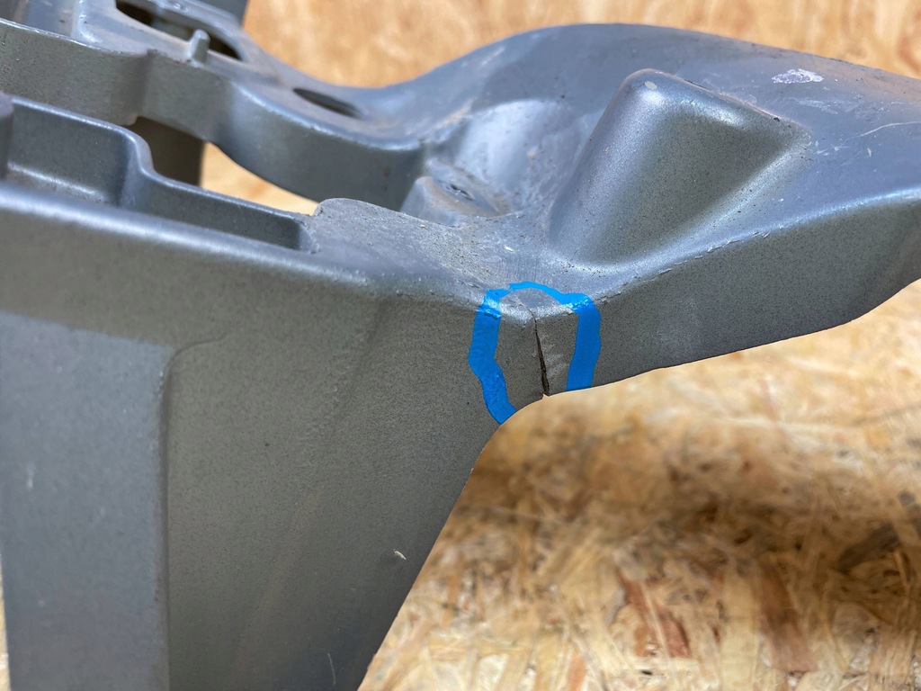 фото №8, Кронштейн кронштейн панель фары лампы перед правый polestar 2 ii 31688287 2020-