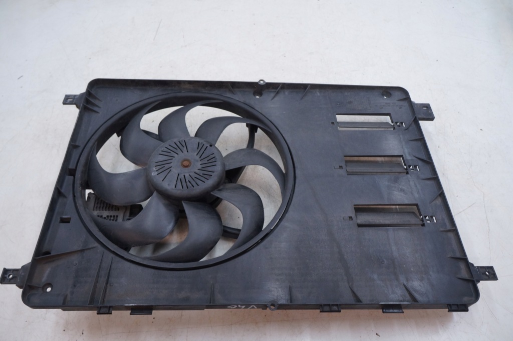 фото №1, Volvo v40 оригінальний номер 31319165 вентилятор радіатора