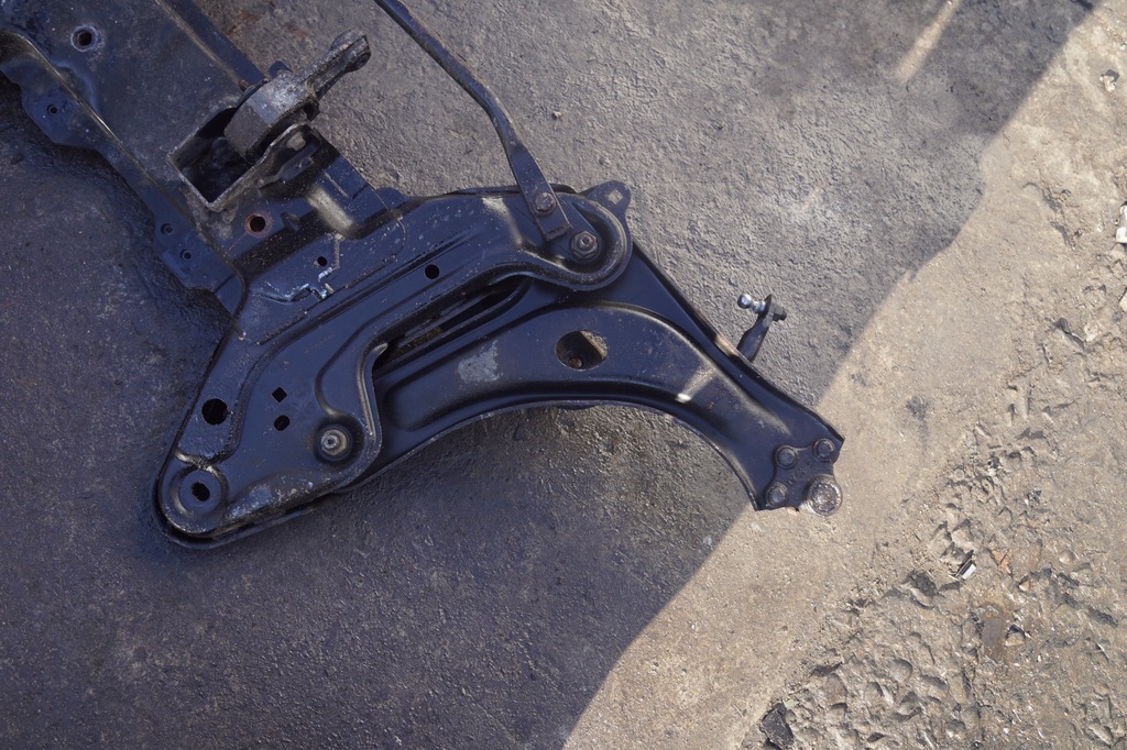 фото №11, Подрамник подрамник перед peugeot 2008 i 1.6 hdi