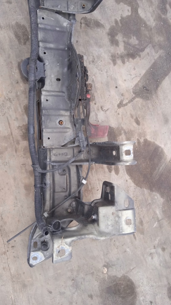 фото №4, Alfa romeo gt pas передний усилитель панель фары