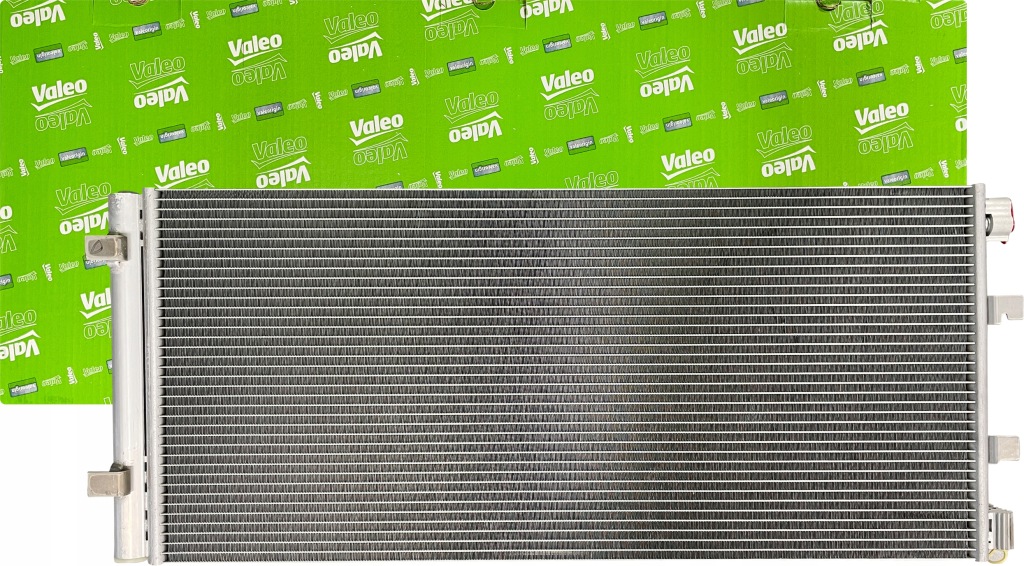 Купити Радіатор кондиціонера renault master 2010-2020