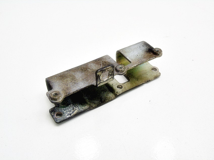 фото №1, Кронштейн впрыска 1.6 mini one cooper r50 r52 r53