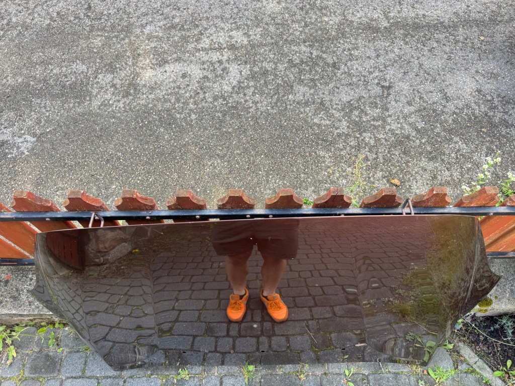 Volvo v40 2 12- 31424258 капот кришка двигуна оригінал в Україні