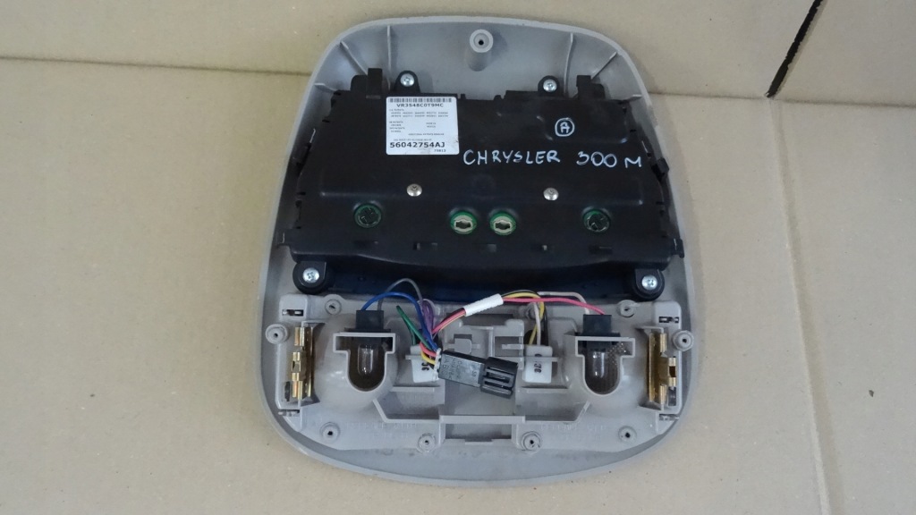 фото №4, Освещение лампа кабины салона chrysler 300m