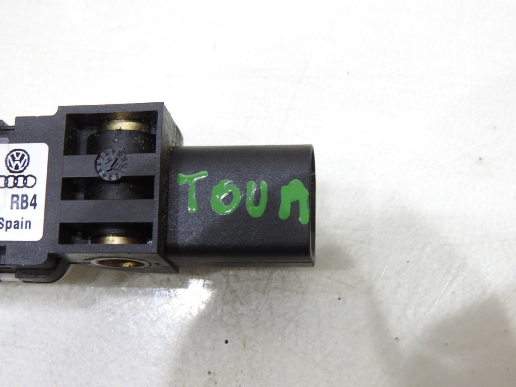 фото №7, Датчик ударный vw touareg i 4b0959643e