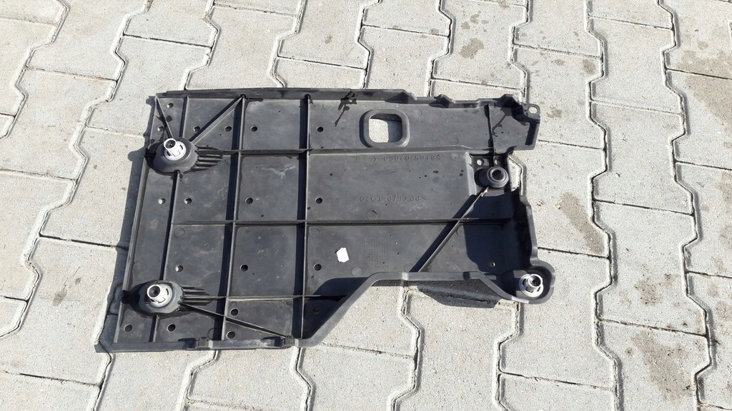 фото №1, Toyota auris ii пластик защита 5816602030