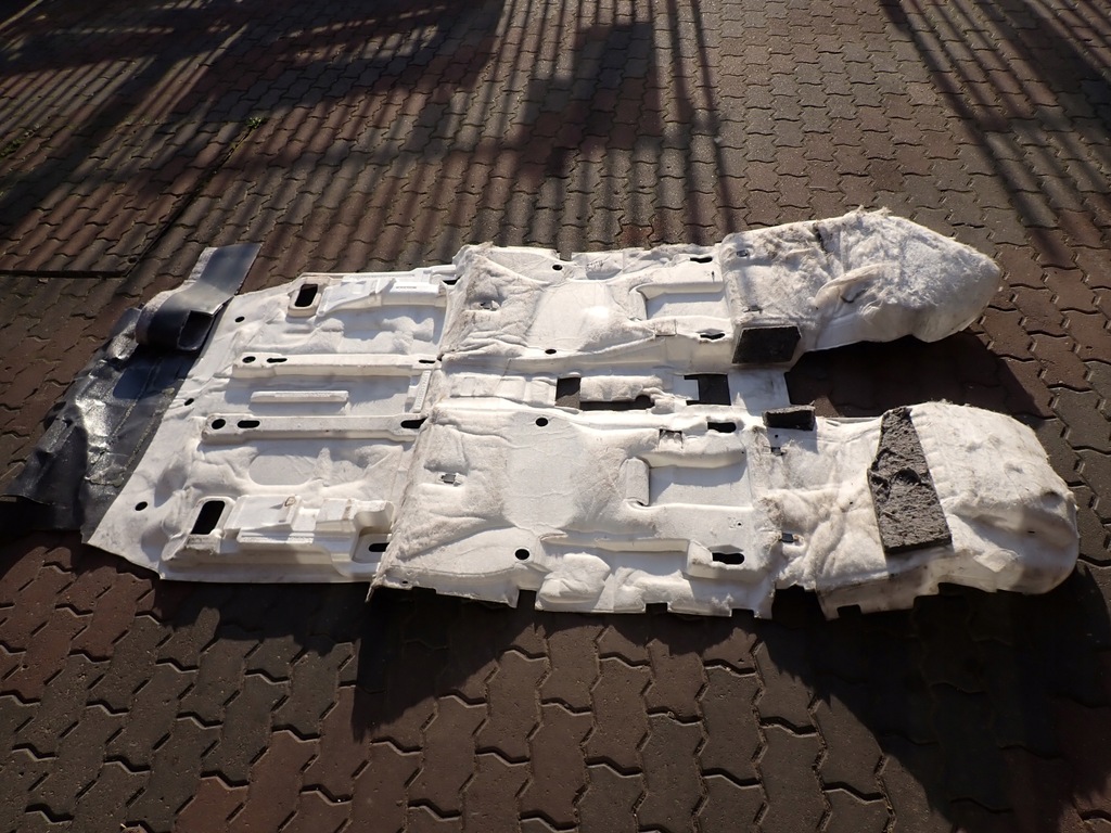 фото №6, Mazda5 mazda 5 ii 10- пол обшивка