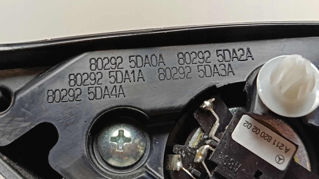 Треугольник накладка зеркало правый  перед динамик infiniti q30 qx30 802925da0a с Разборки