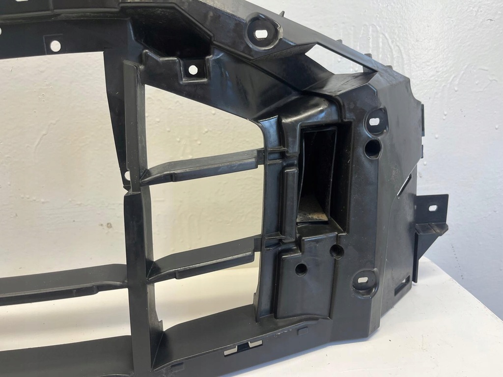 фото №8, Audi q8 підсилювач решітка радіатора 4m8807233a