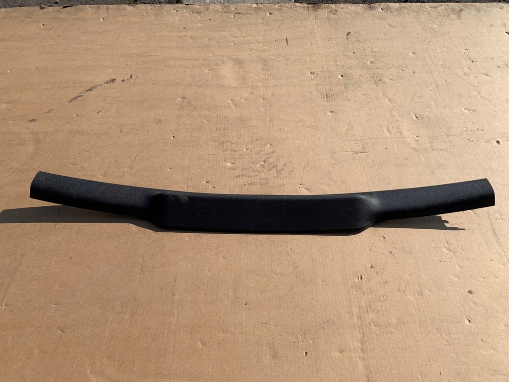 фото №1, Обивка крышки багажника mini r56 7148907