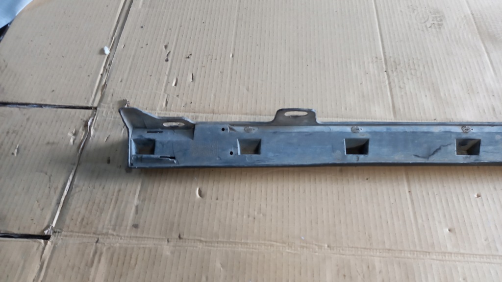 фото №6, Молдинг порог левая 30618432 volvo s40 v40 00-04r