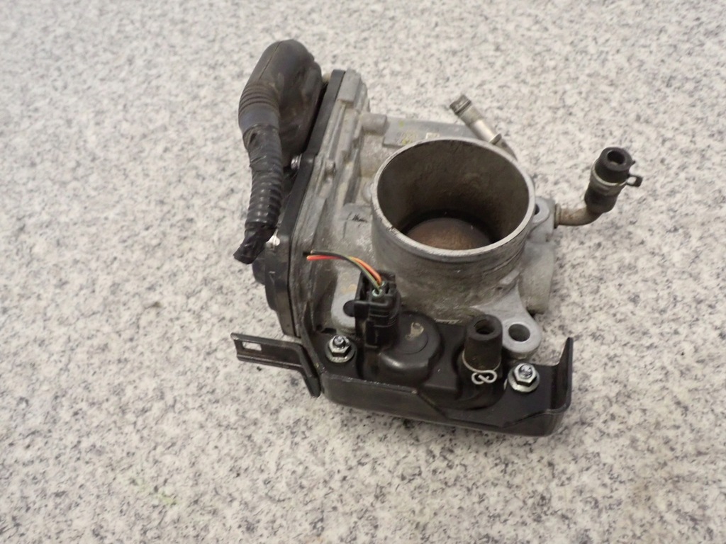 фото №4, Honda civic viii 06- ufo 1.4 бензин дросельна заслінка