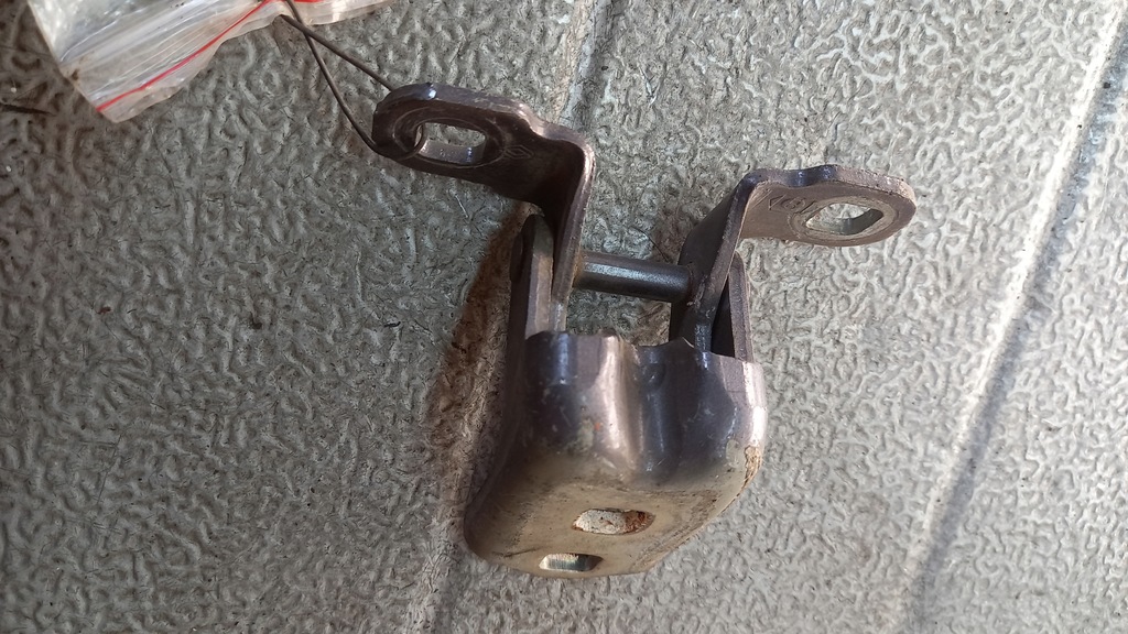 фото №1, Петля дверь renault megane scenic