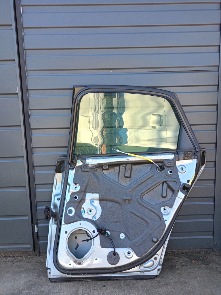 фото №2, Дверь правый задняя audi a4 b7 s-line 2007r