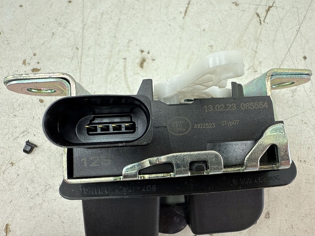 фото №6, Volkswagen golf viii 2023 з задній замок кришки задній / багажника