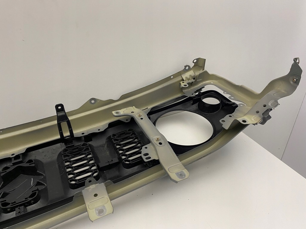 фото №11, Suzuki jimny iv решётка радиатора решётка радиатора бампера перед pas передний 18-