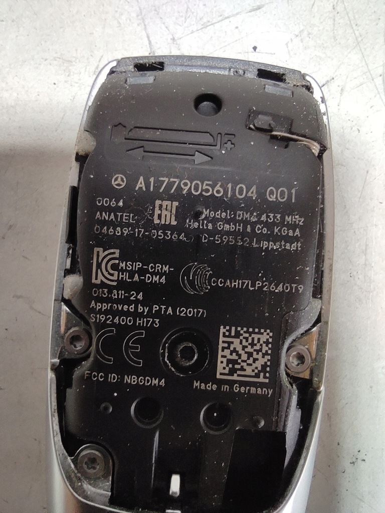 фото №4, Mercedes w177 ключ pilot keyless