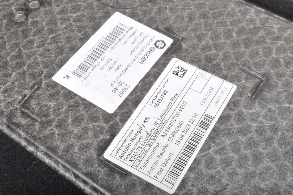 фото №7, Mercedes eqb x243 пол обшивка багажника 23r a2436802700