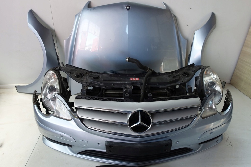 фото №7, Mercedes w251 перед капот бампер pas 349 r-klasa усилитель