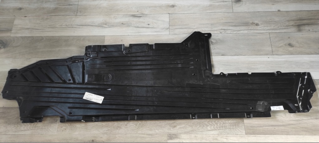 фото №1, Mercedes c klasa w206 amg плита захист підлога підвіска ліва nowa oryg