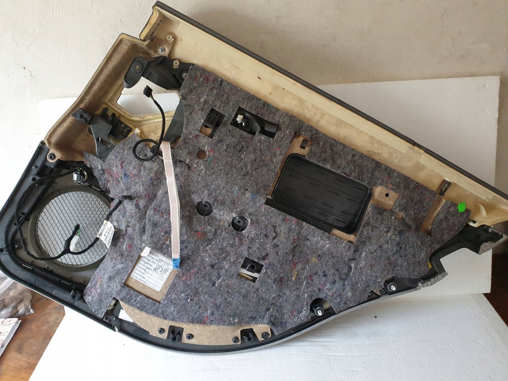 фото №9, Обшивка двері лівий задня mercedes w211 sedan