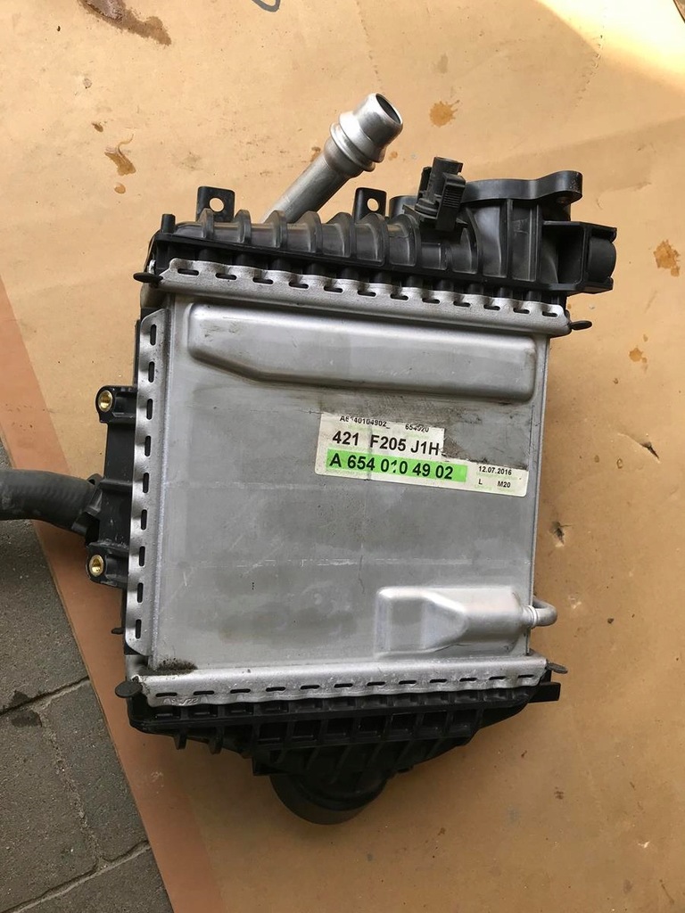 фото №1, Mercedes w213 w205 w253 интеркулер радиатор