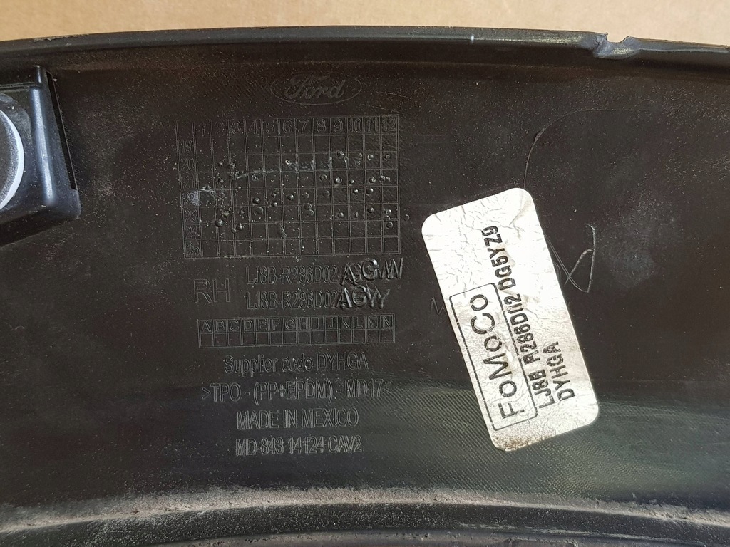 фото №9, Ford mustang mach-e молдинг na крыло правый задняя