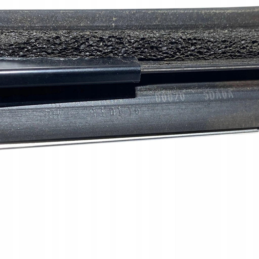 фото №8, Молдинг ущільнювач правих передніх двері infiniti q30 808205da1a 2.0l