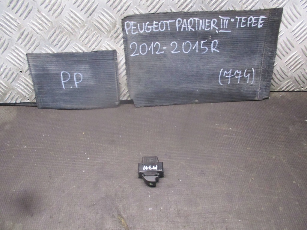 фото №1, Кнопка скло правий перед peugeot partner iii tepee 12-15r