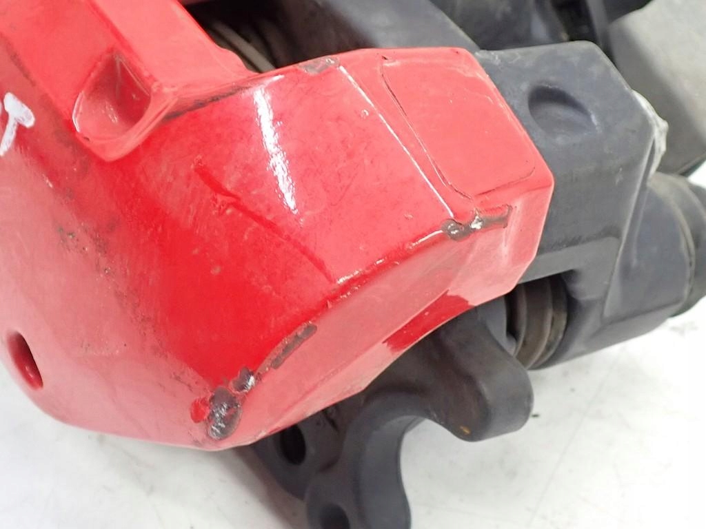 Супорт гальмівний лівий задній задній brembo 4x4 awd tesla model y 3d3 3d6 22r Зі Шроту