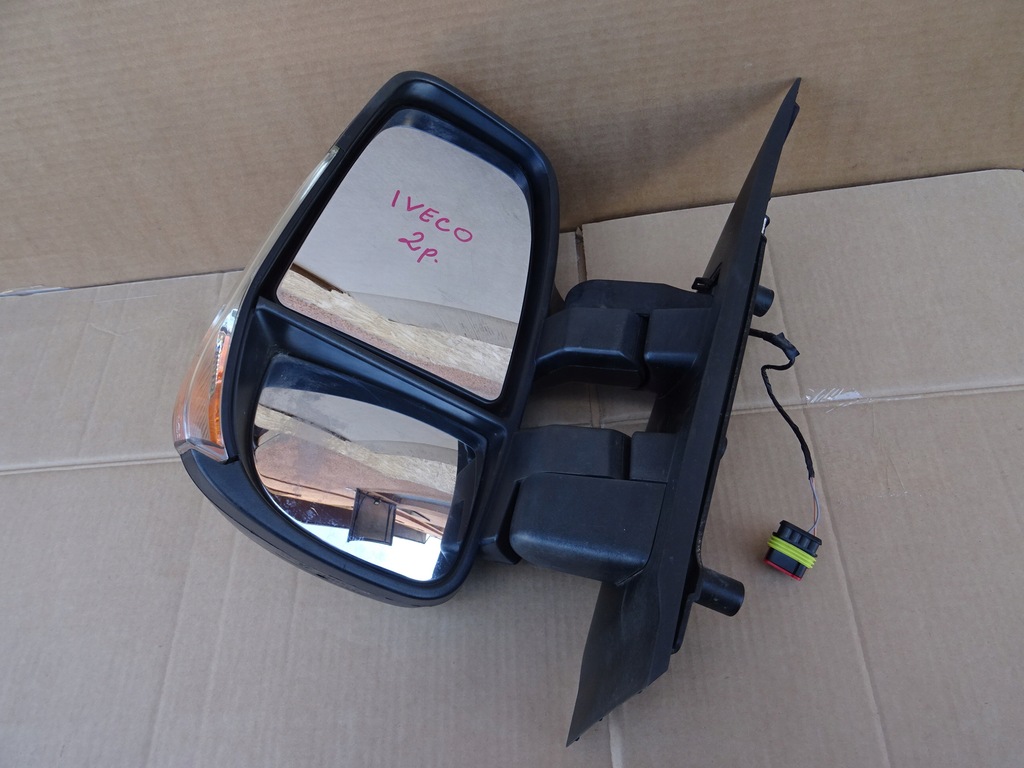 фото №1, Iveco daily iv 2014r- зеркало левая 2 кабели