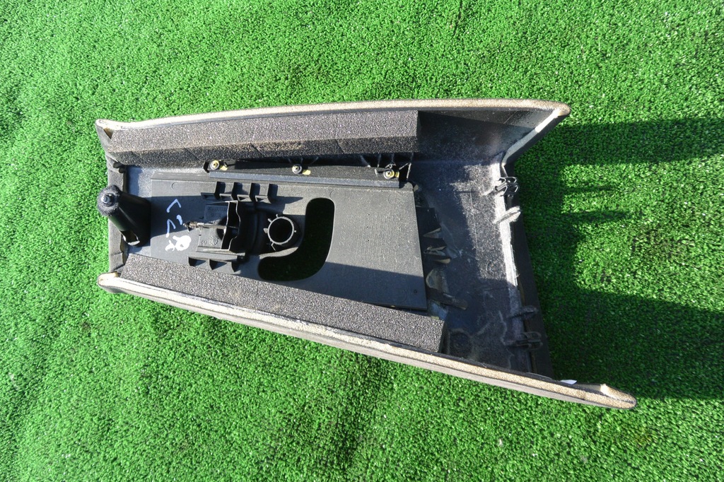 фото №14, Захист стійка алькантара maserati quattroporte vi