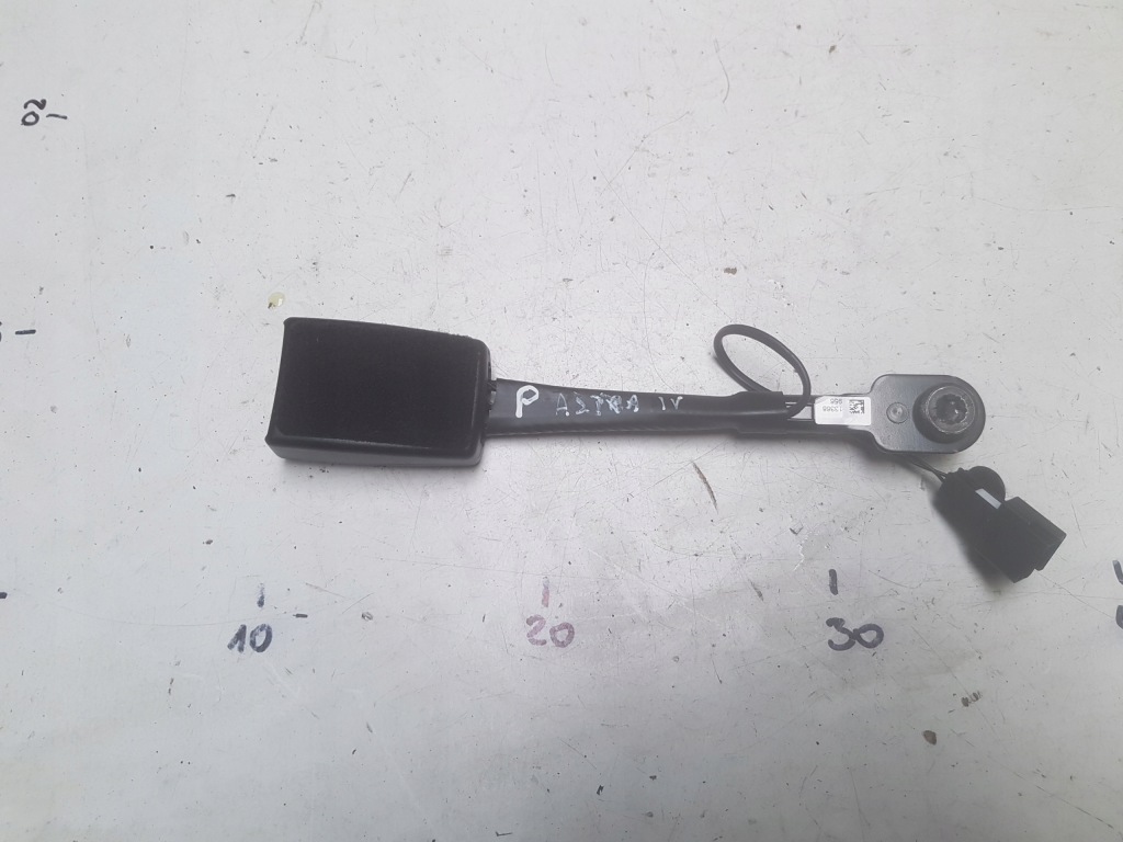 Купити Opel astra iv j рестайлінг  кліпса поперечина права перед