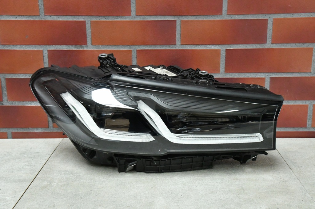 фото №1, Лампа правая led адаптивный bmw 5 g30 g31 lci lift m5 f90 black shadowline