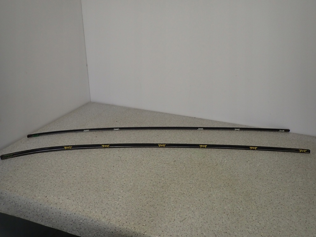 фото №3, Hyundai i20 08-12 молдинг дахова