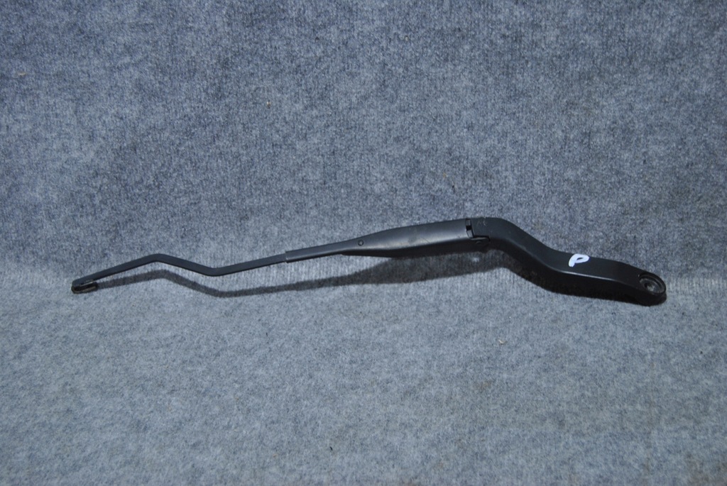 фото №1, Dodge ram 1500 2009-19 рычаг дворники правое