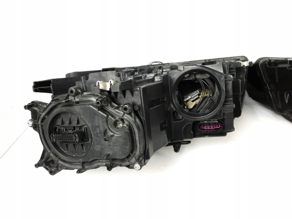 Audi a8 d4 4h рестайлинг  фара правый  левая full led 4h0941034 4h0941033 Цена