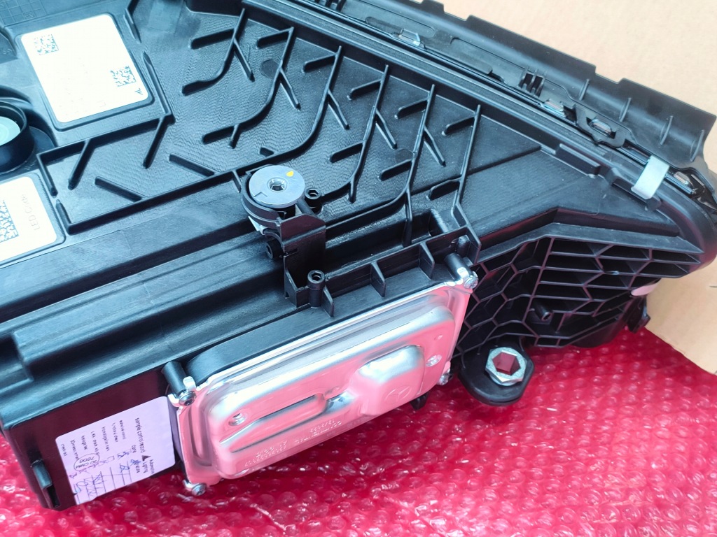 Лампи права ліва mercedes cle купе w236 c236 a2369065400 a2369065300 Оригінал