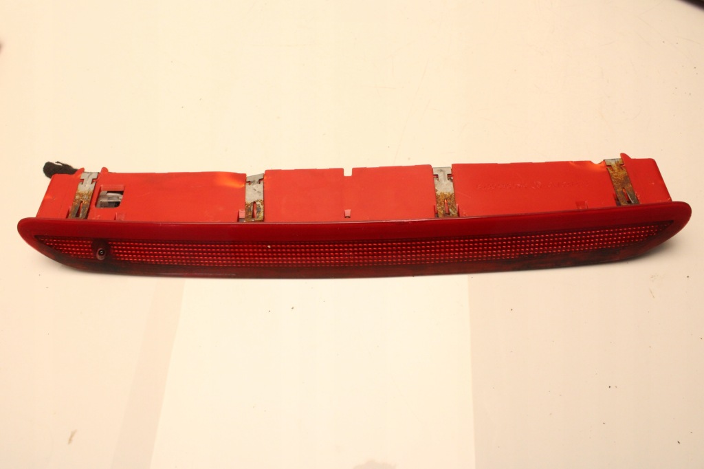 фото №1, Volkswagen golf vi hb 2008r- третий свет стоп лампа стоп-сигнал 5k0945087b