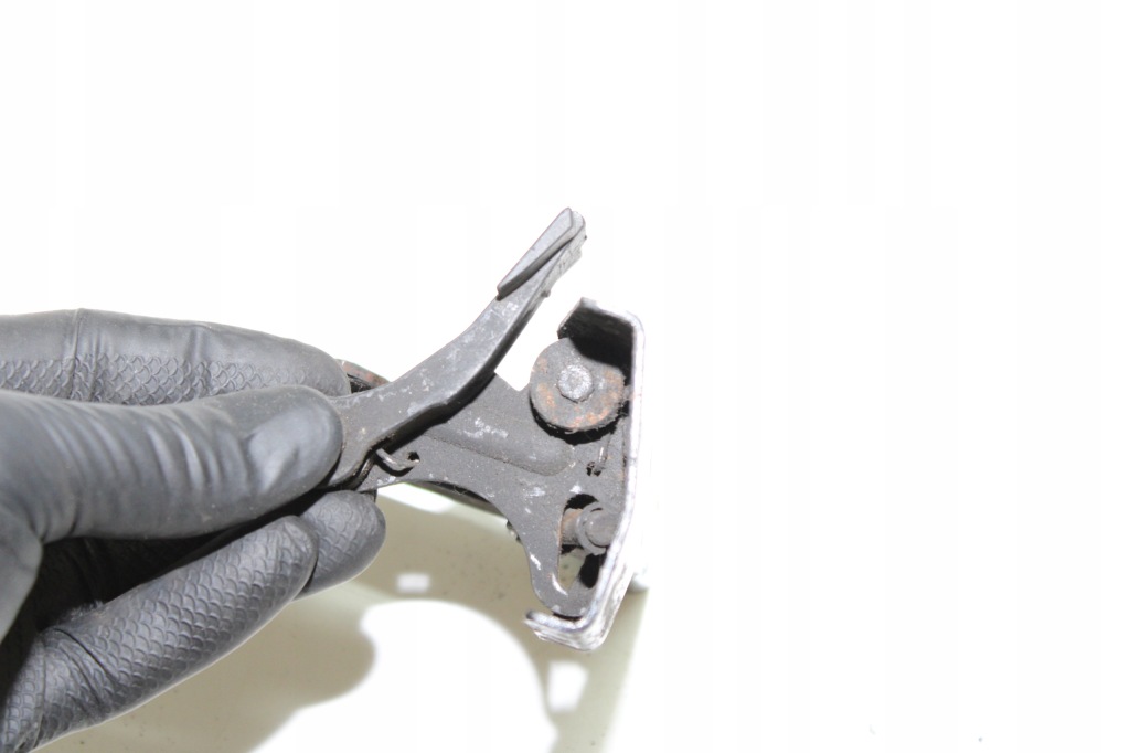 фото №5, Засов замок отбойник капот mercedes w220 s klasa a2208870127