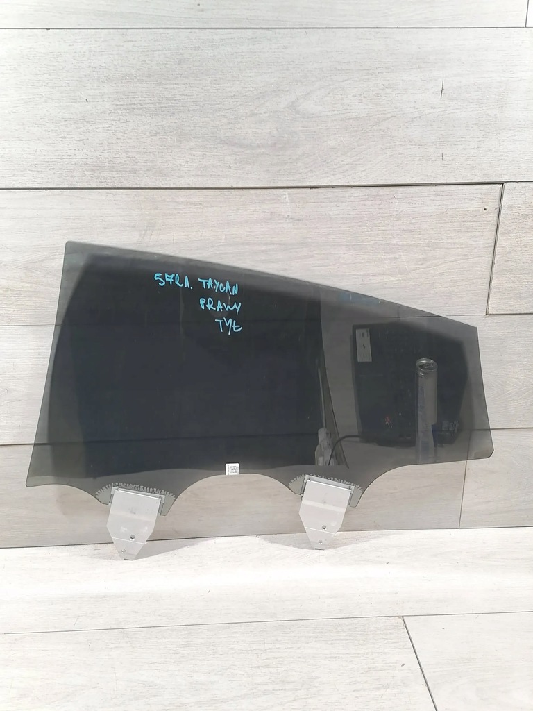 фото №1, Taycan стекло дверь правый задняя 9j1845026g