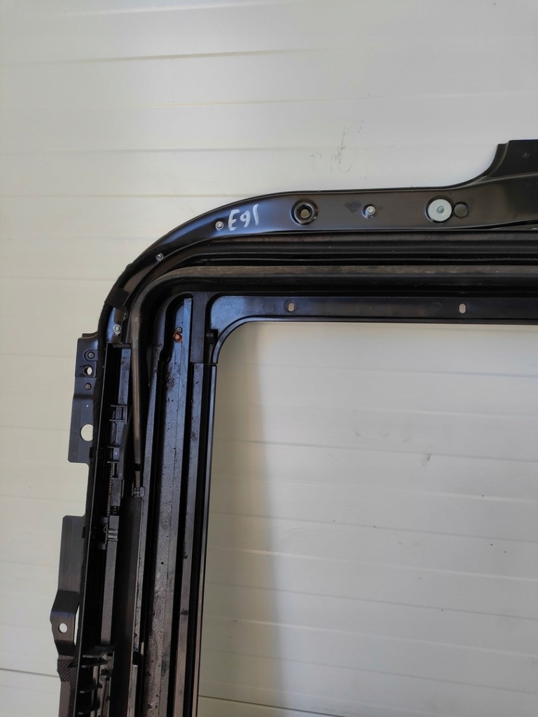 Bmw e91 люк с Разборки