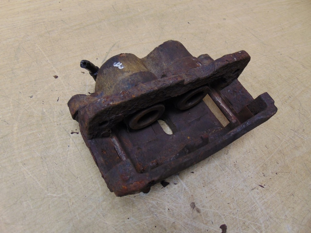 фото №16, Суппорт тормозной правый перед chevrolet tahoe ii 1999-