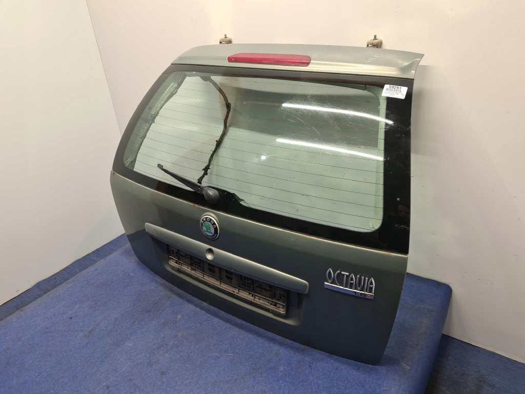 Skoda octavia 1 рестайлінг  задня кришка багажника багажника m7m7 Зі Шроту