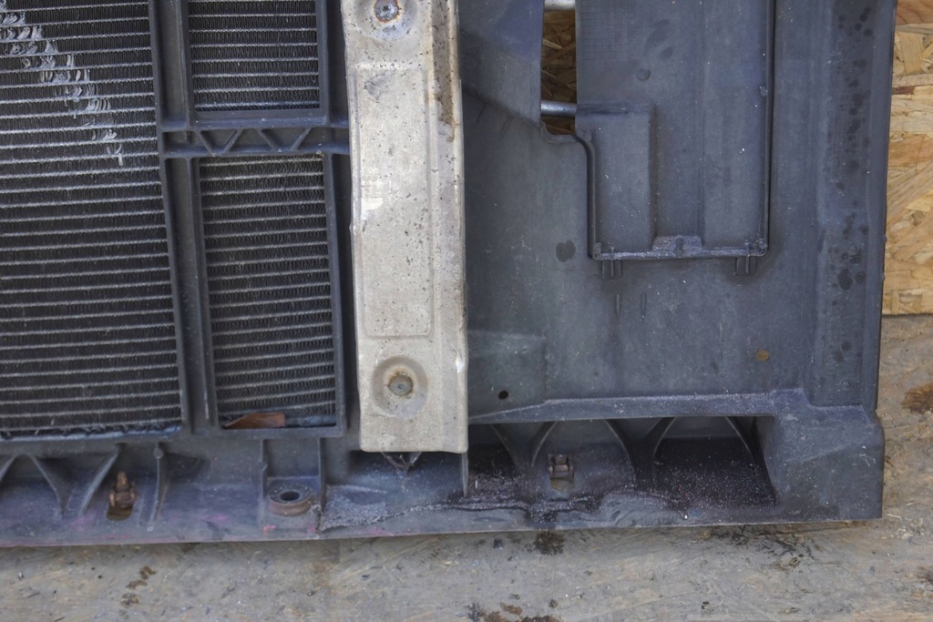 фото №15, Peugeot 207 1.6b pas передний d742