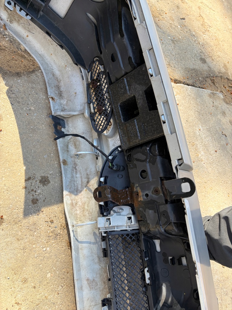 Купить Mercedes w202 бампер перед передний лак- 744