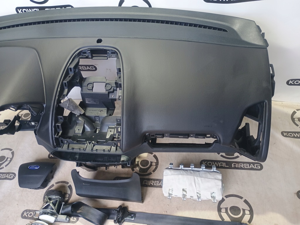 фото №4, Ford ecosport lift панель приладів консоль подушка безпеки подушки безпеки ремені